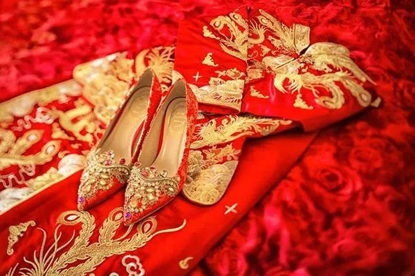 13082499_德力西家居電氣_十月浪漫結婚季_迎接新婚祝福1